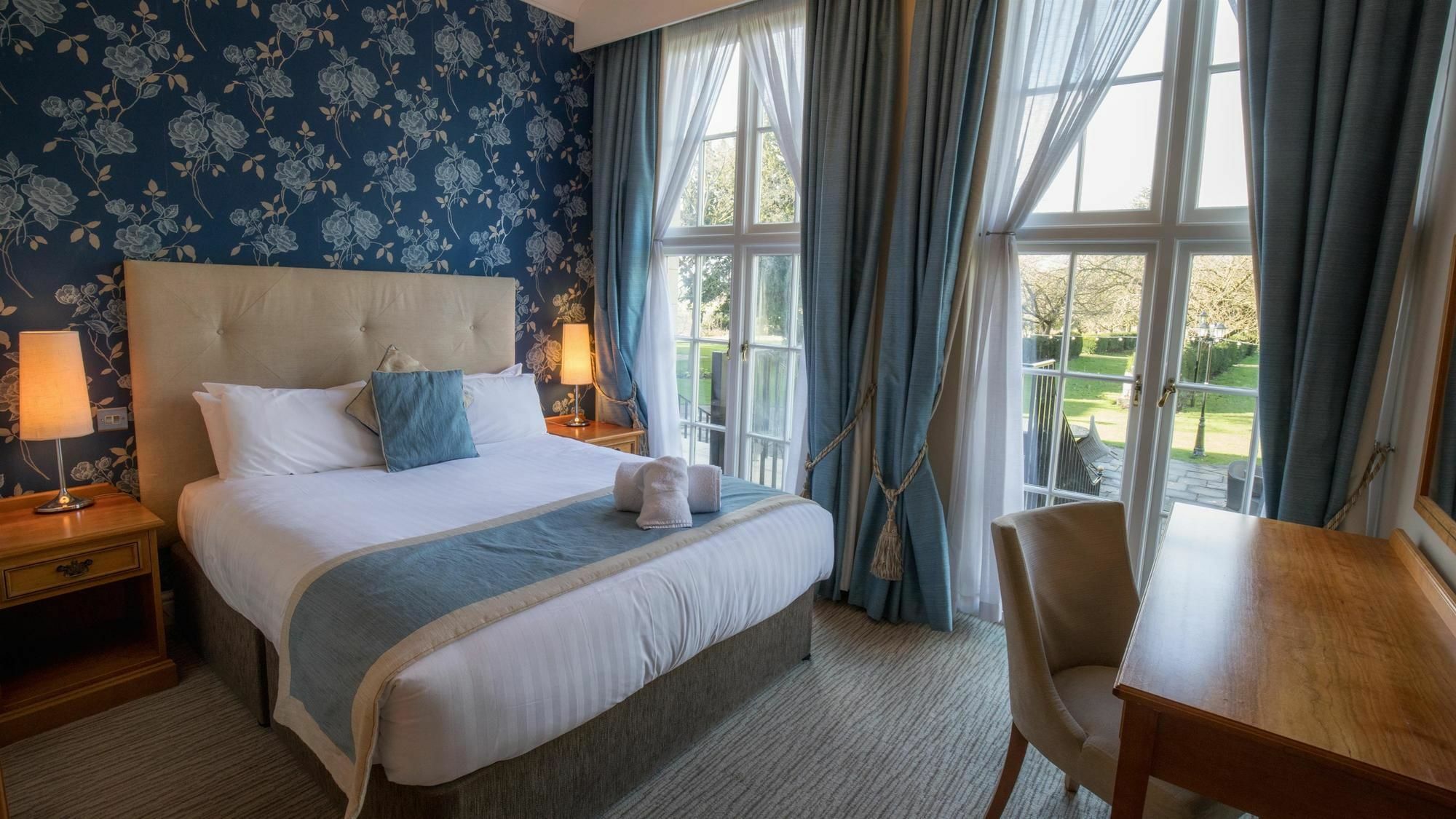 Hazlewood Castle & Spa Tadcaster Exteriör bild